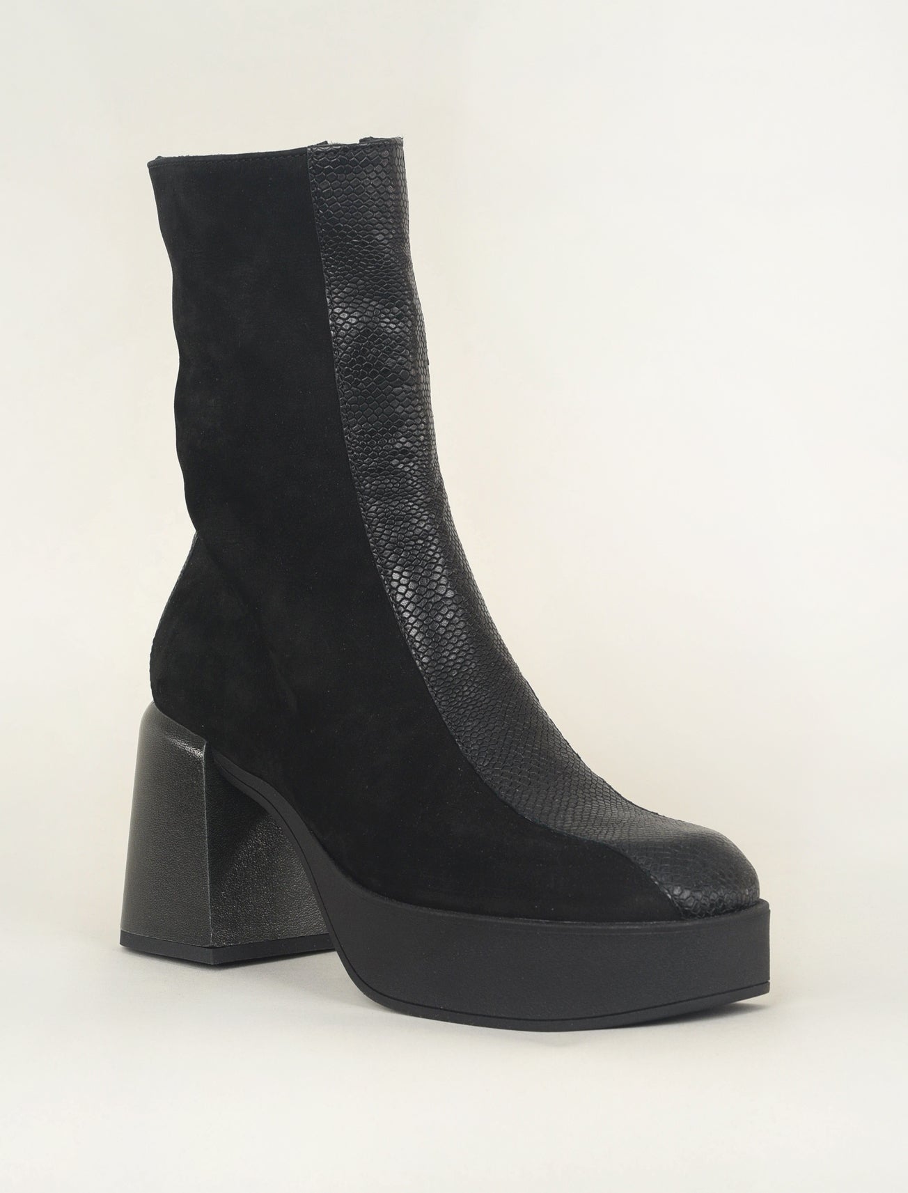 Patrizia Bonfanti Tracy Zanzi Boot, Black 