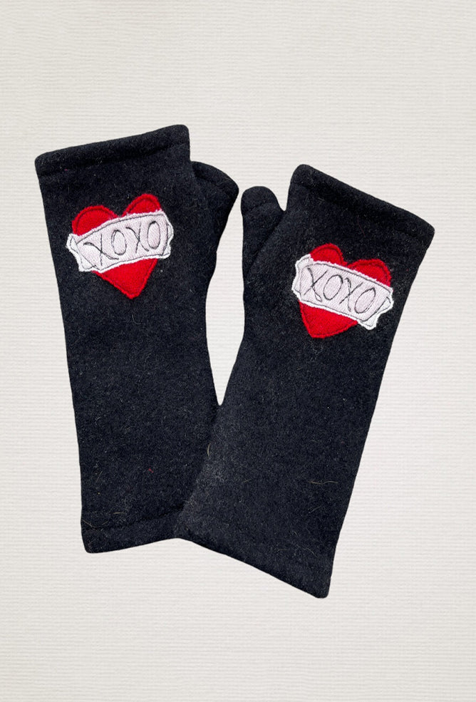 Recycled Cashmere Handwarmers, XOXO Heart/Red on Black