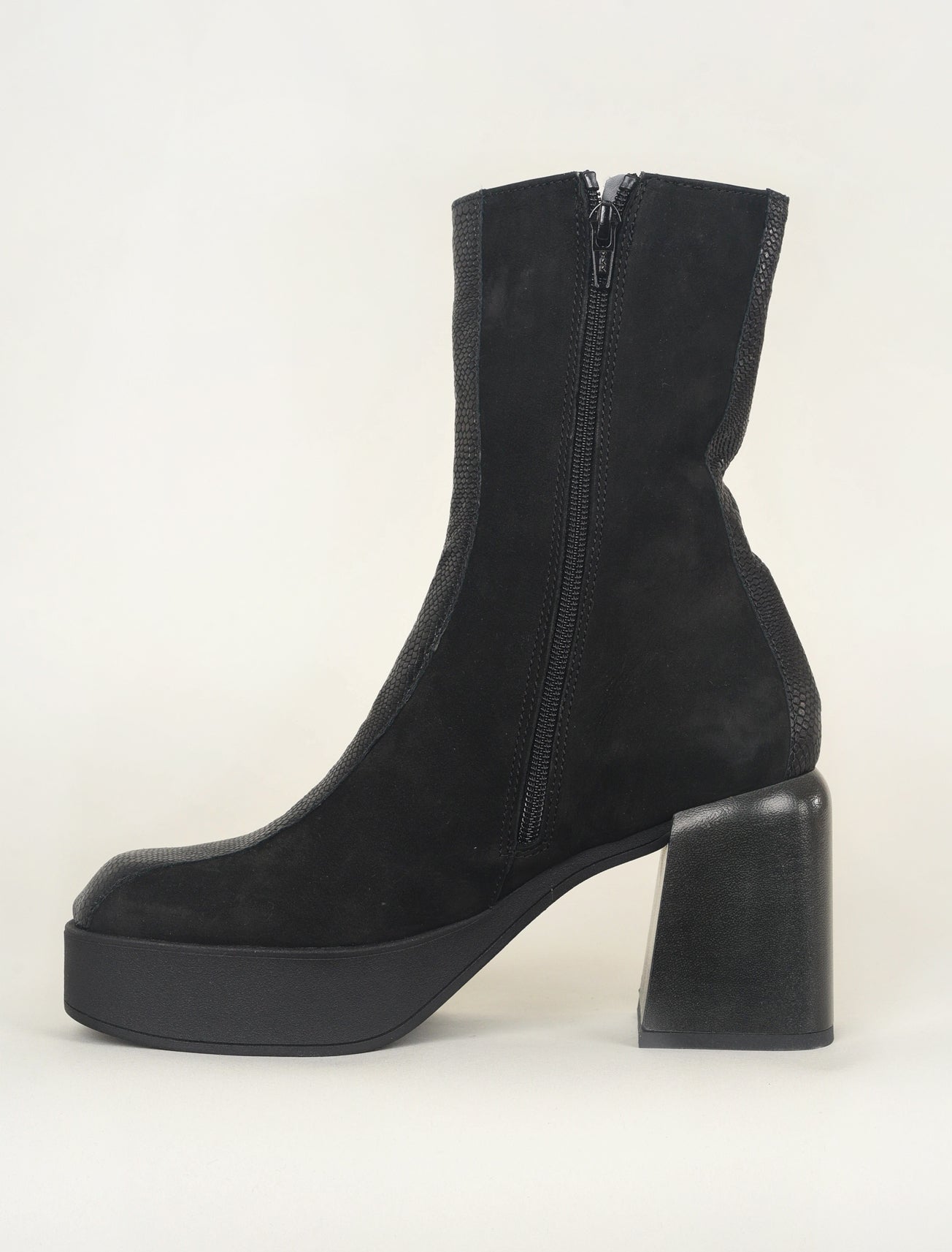 Patrizia Bonfanti Tracy Zanzi Boot, Black 