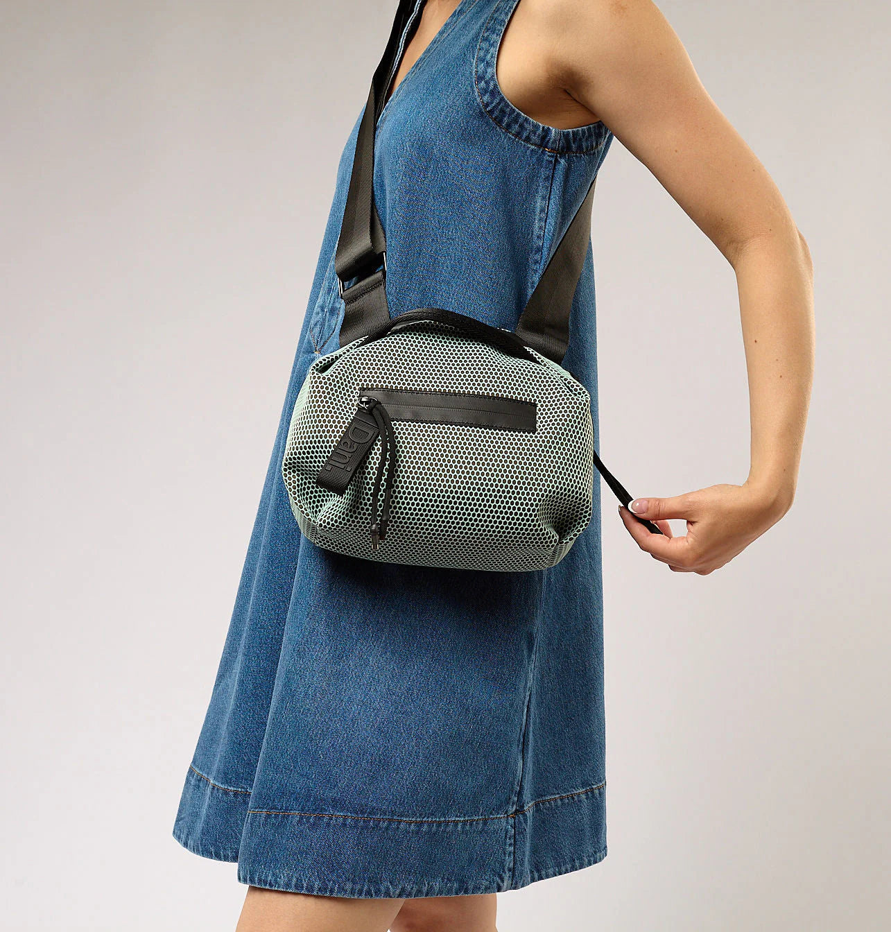 Bonnie Crossbody Bag, Olive Angle 7
