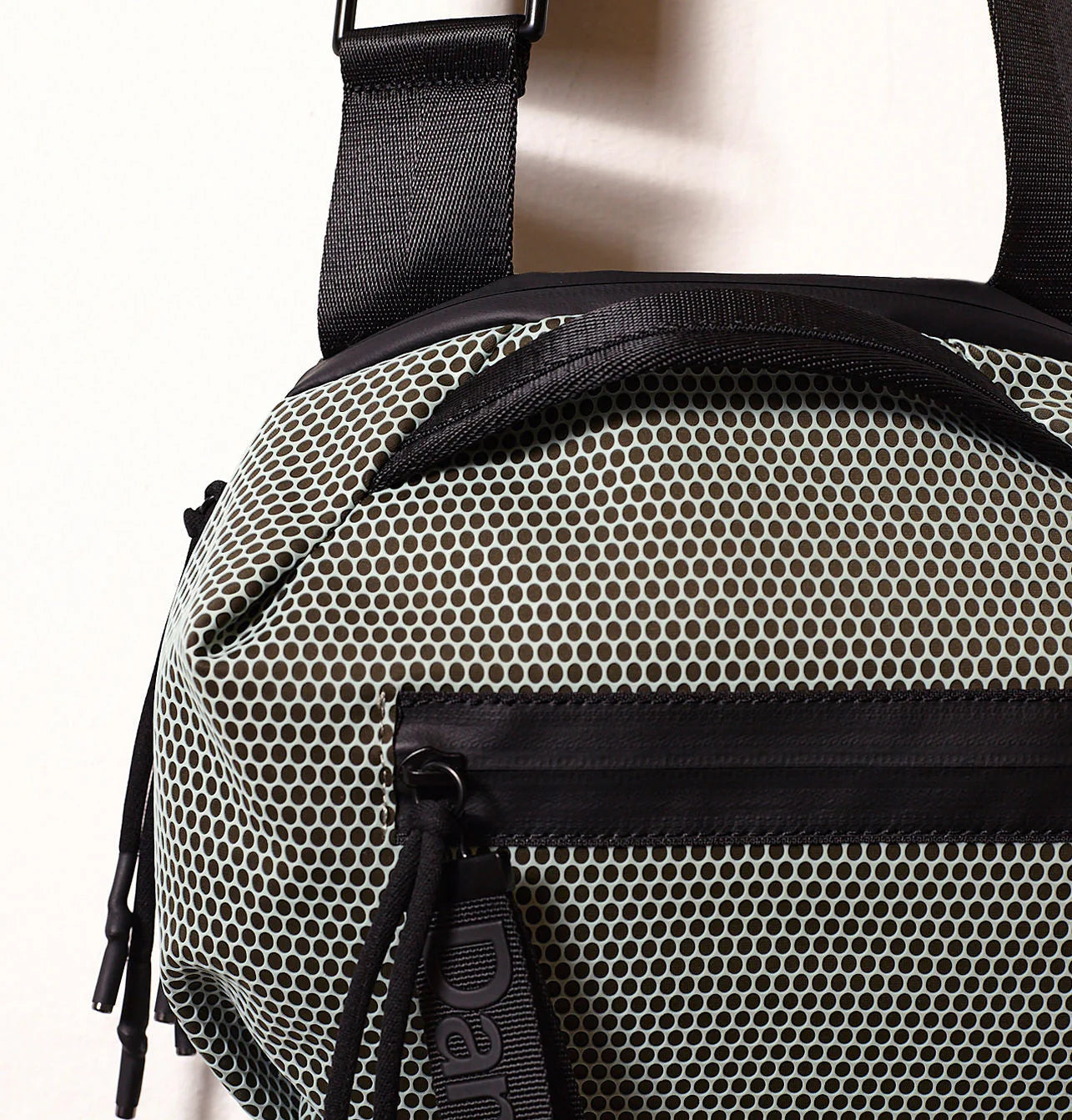 Bonnie Crossbody Bag, Olive Angle 3