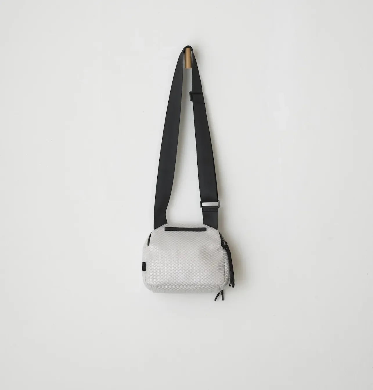 Bonnie Crossbody Bag, Pearl Angle 4