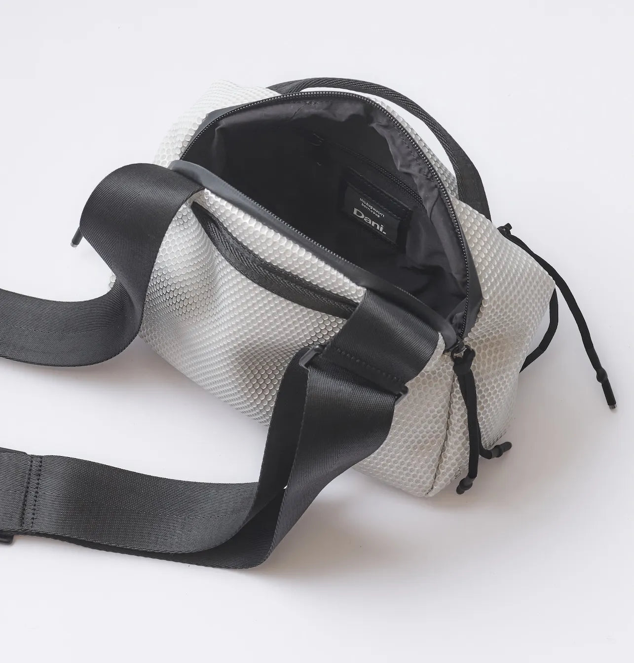 Bonnie Crossbody Bag, Pearl Angle 3