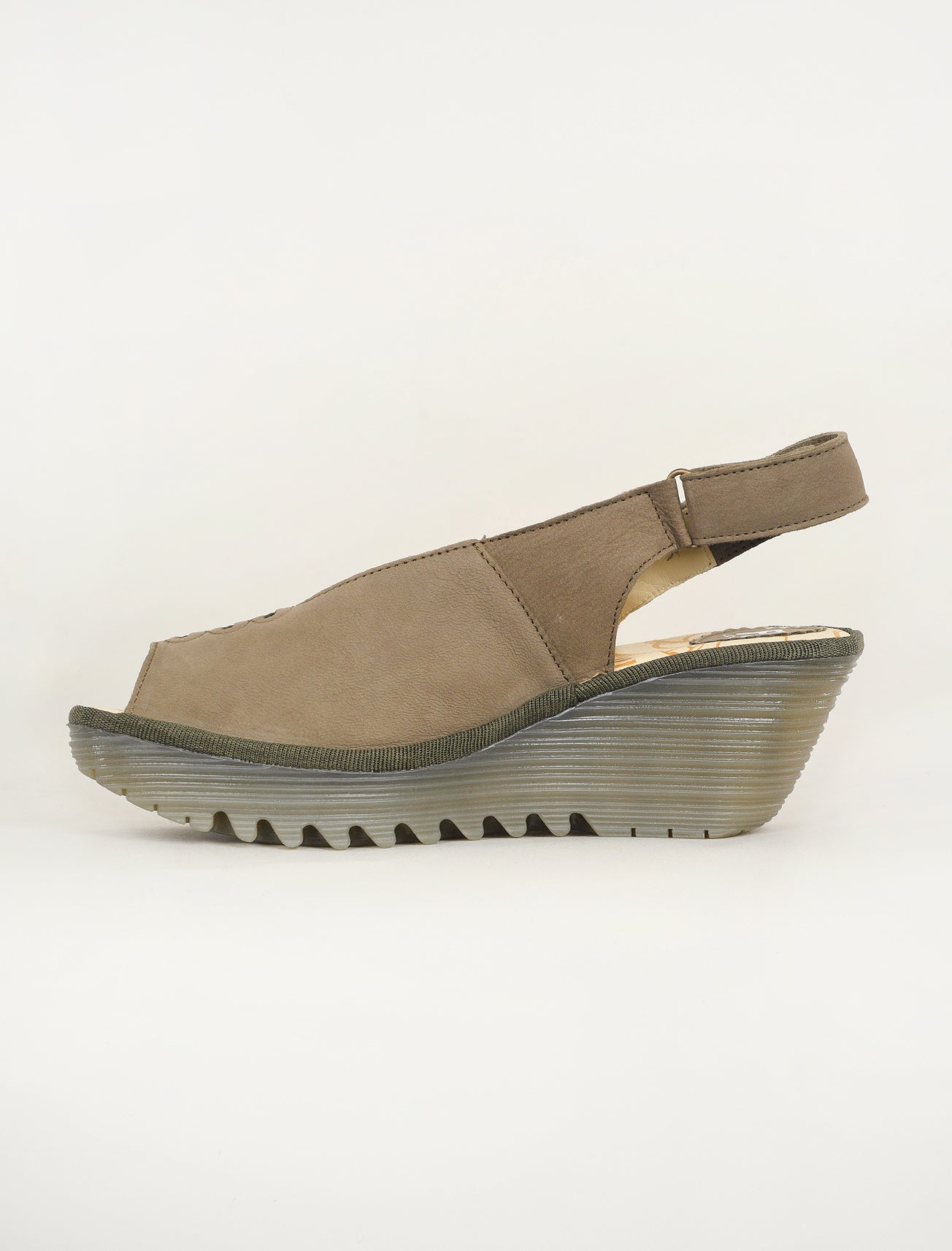 Fly London Yeay Wedge, Khaki 