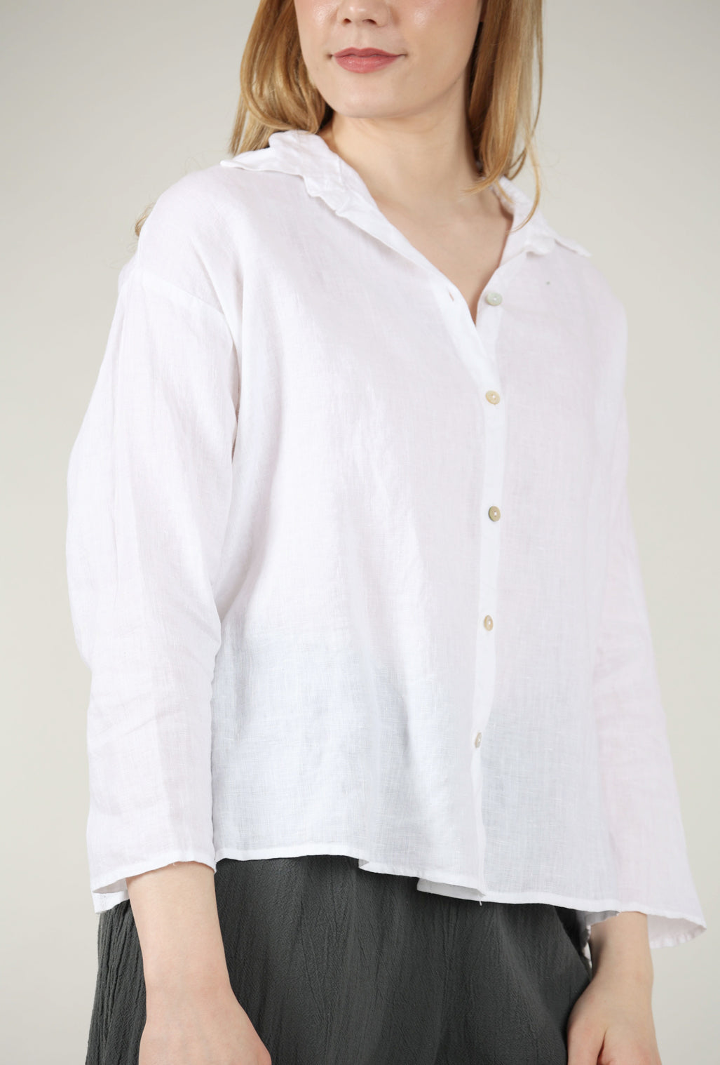 Cut Loose Hanky Linen Swing Shirt, White 