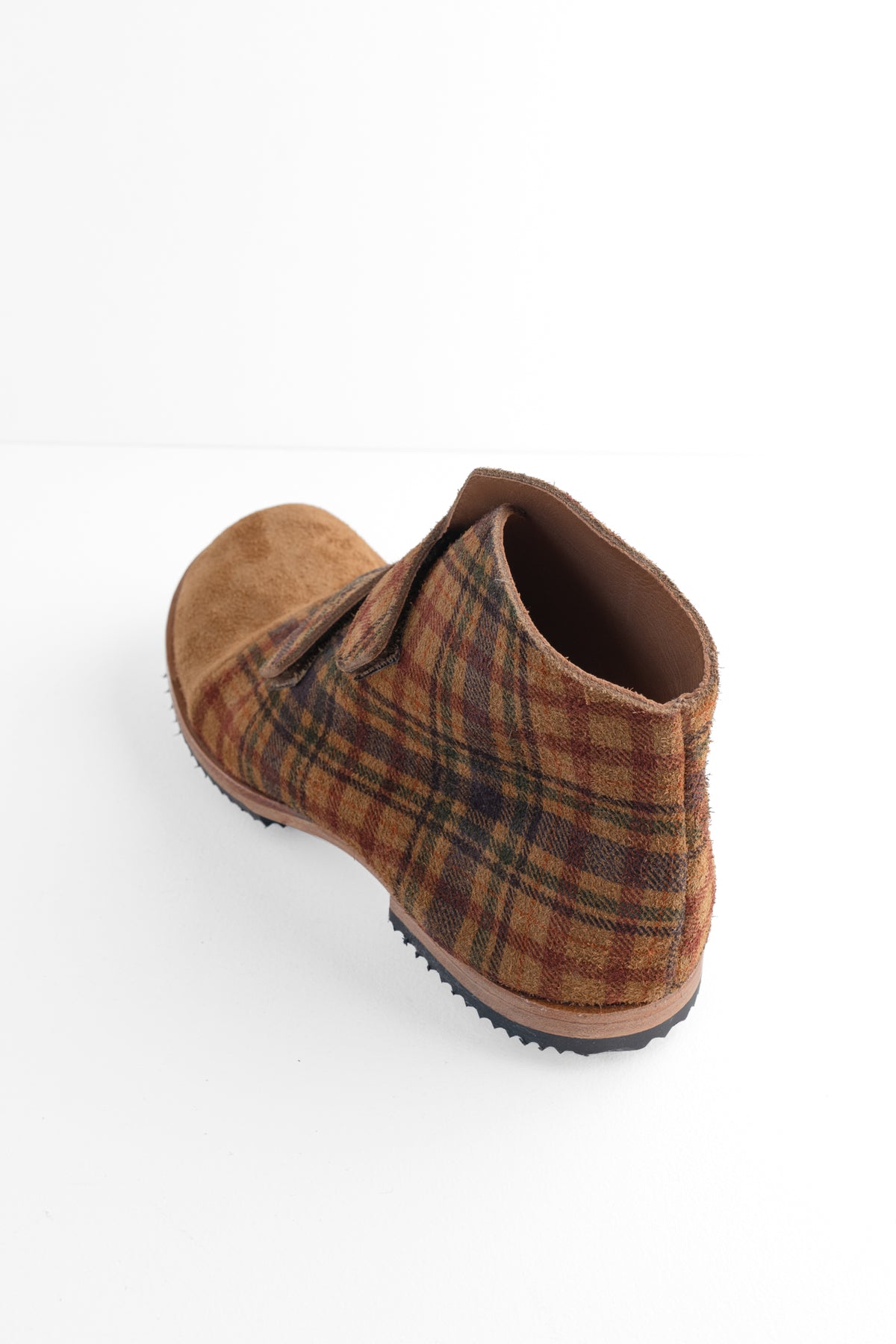 Cydwoq Technical Shoe, Check Camel 