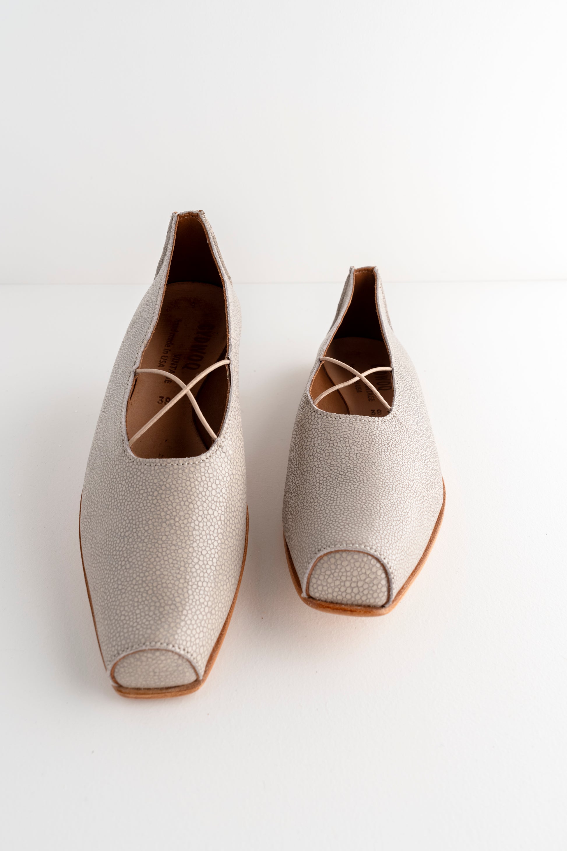 Cydwoq Stage Flat, Taupe 