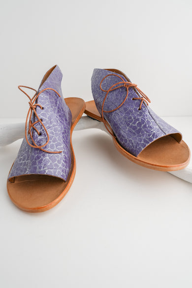 Cydwoq Farmyard Sandal, Blue Silver 