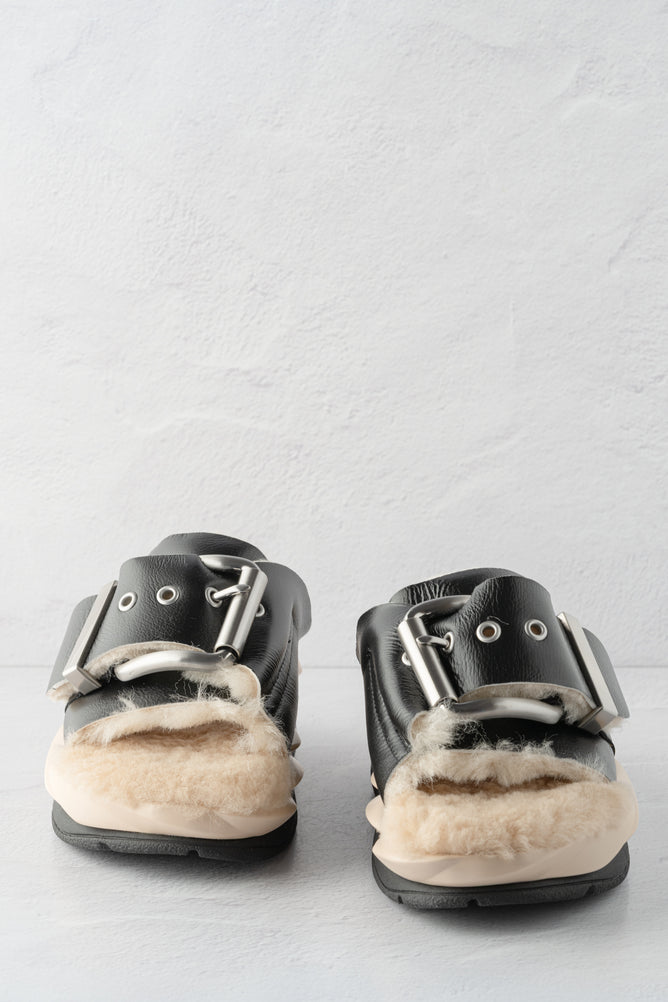 4CCCCEES Mellow Laze Shearling Sandal, Oreo 