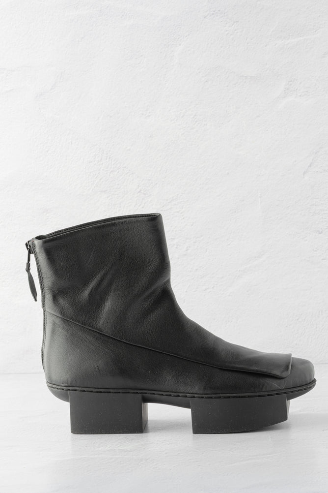 Trippen Shoes Dyke Boot, Black Sat 