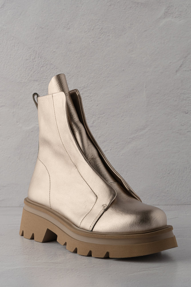 Patrizia Bonfanti Kuni No Lace Metallic Boot, Desert Silk 