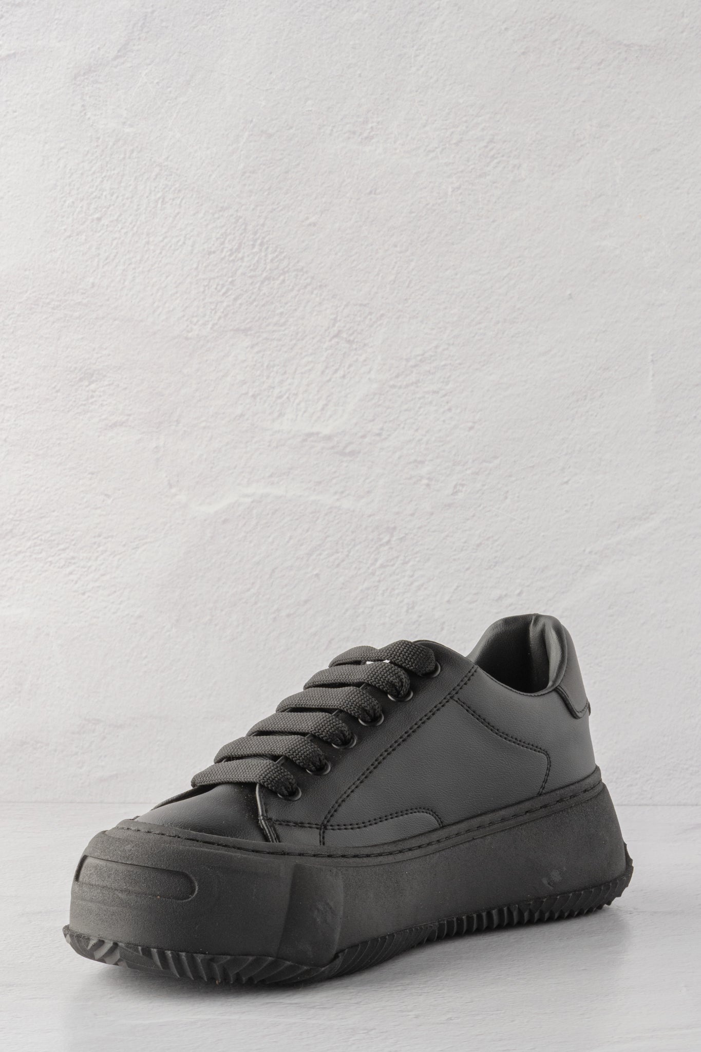 Pluslavie Plu Shoe One, Black 