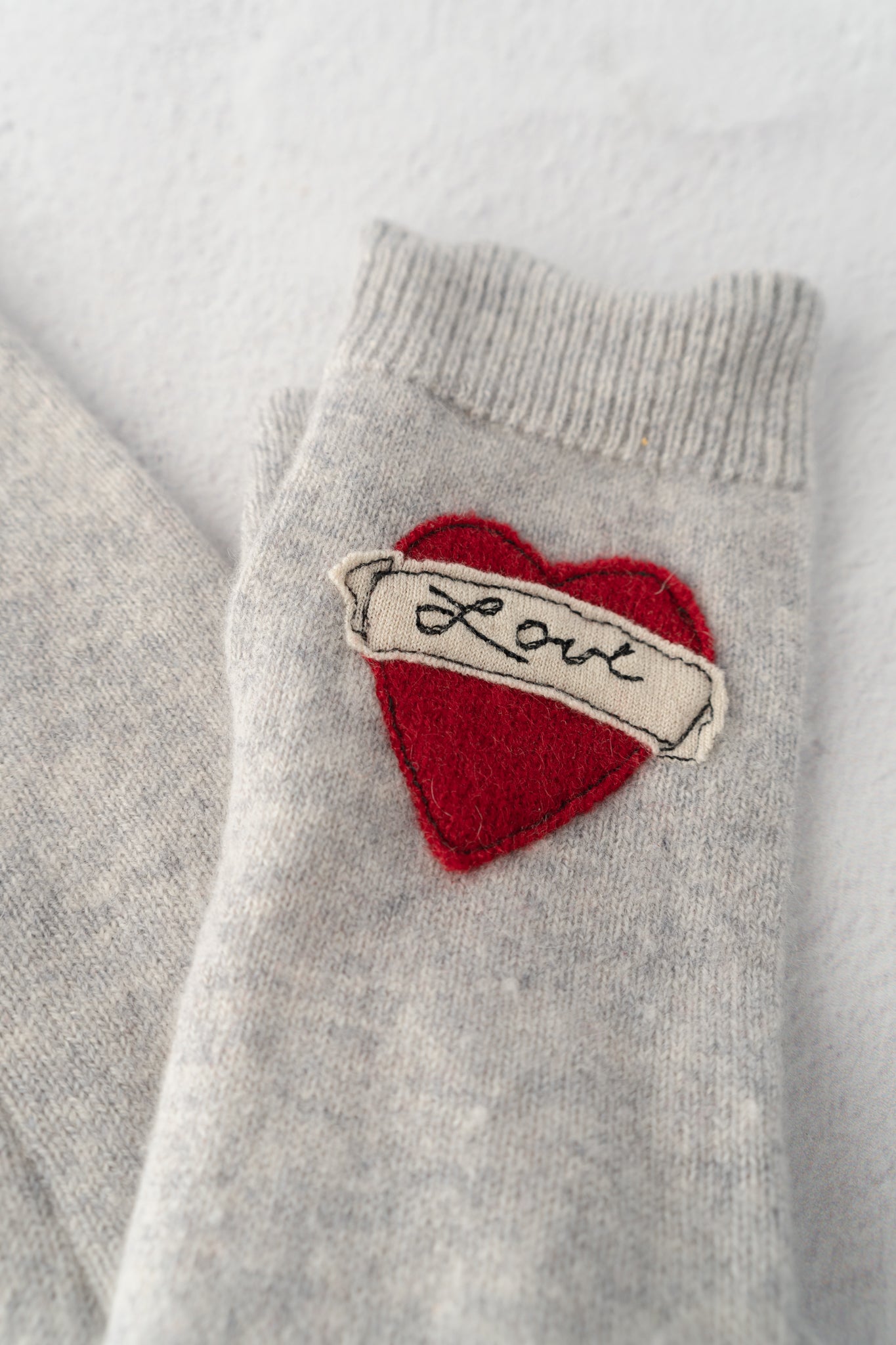 Sardine Recycled Cashmere Handwarmers, Tattoo Heart Love, Red/Gray 