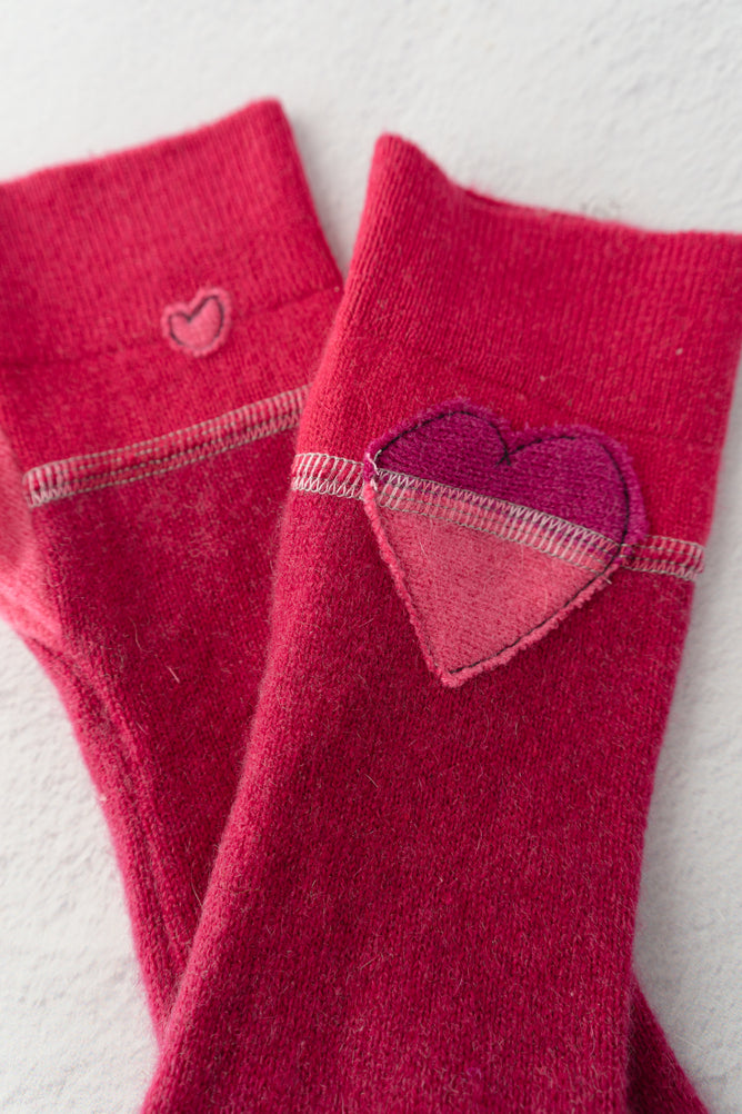 Sardine Recycled Cashmere Handwarmers, Heart/Pink 