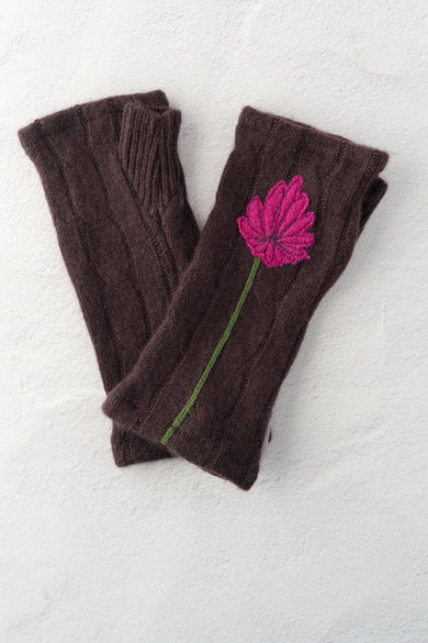 Sardine Recycled Cashmere Handwarmers, Mum, Brown/Fuchsia 