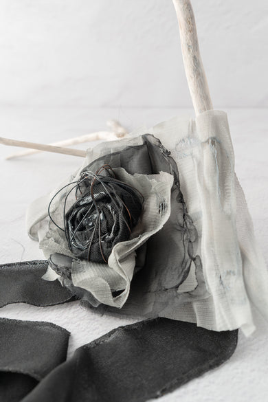 Sanctamuerte Trailing Ribbon Flower Brooch, Gray/Black 