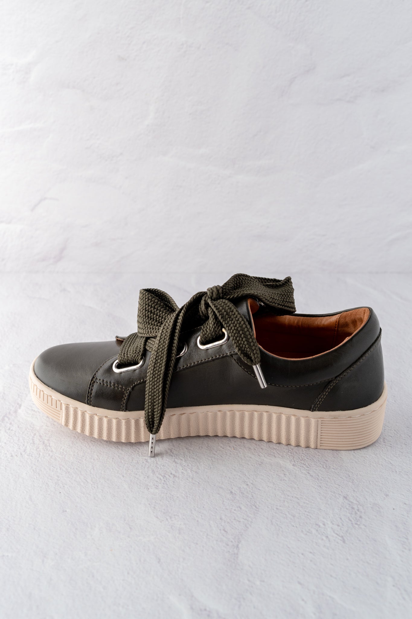 EOS Jovi Sneaker, Dark Olive 