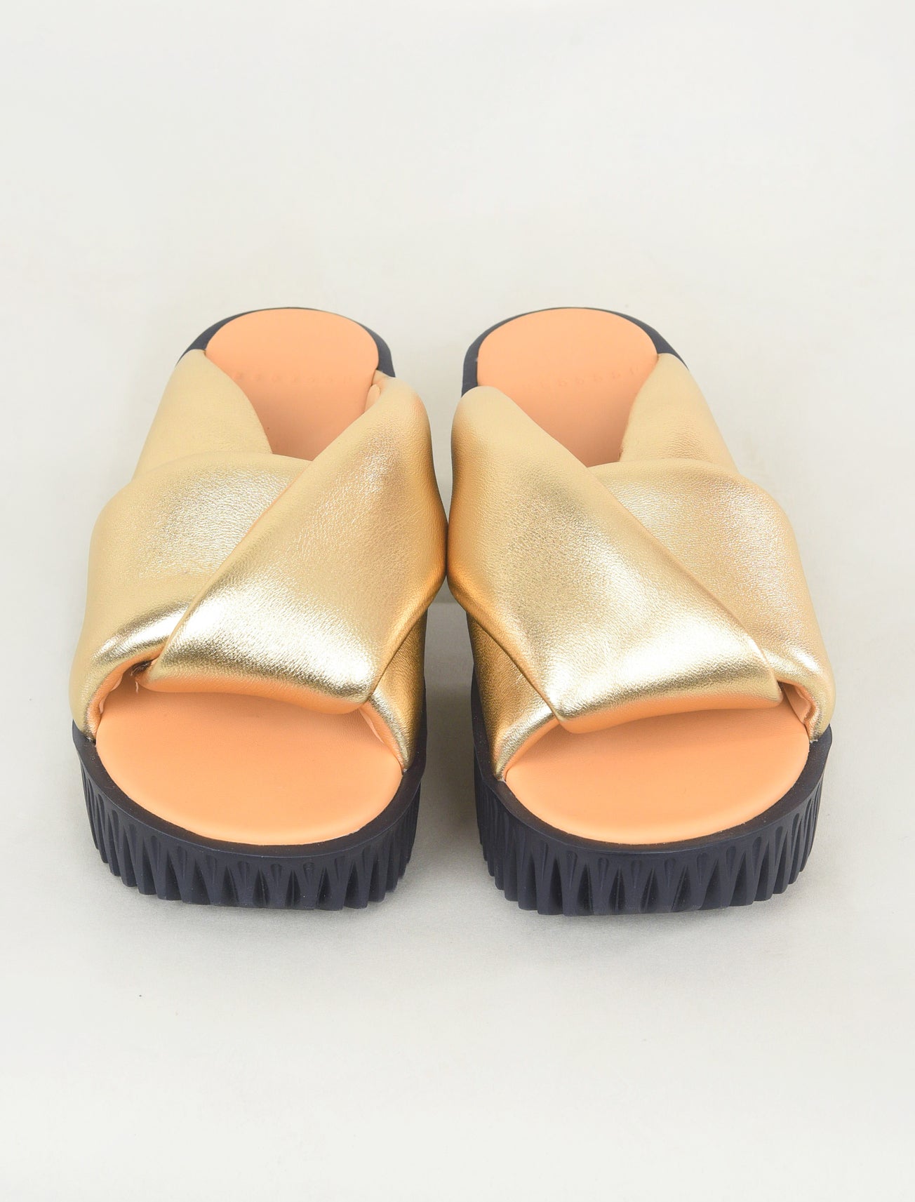 4CCCCEES Plia Anda Sandal, Gold 