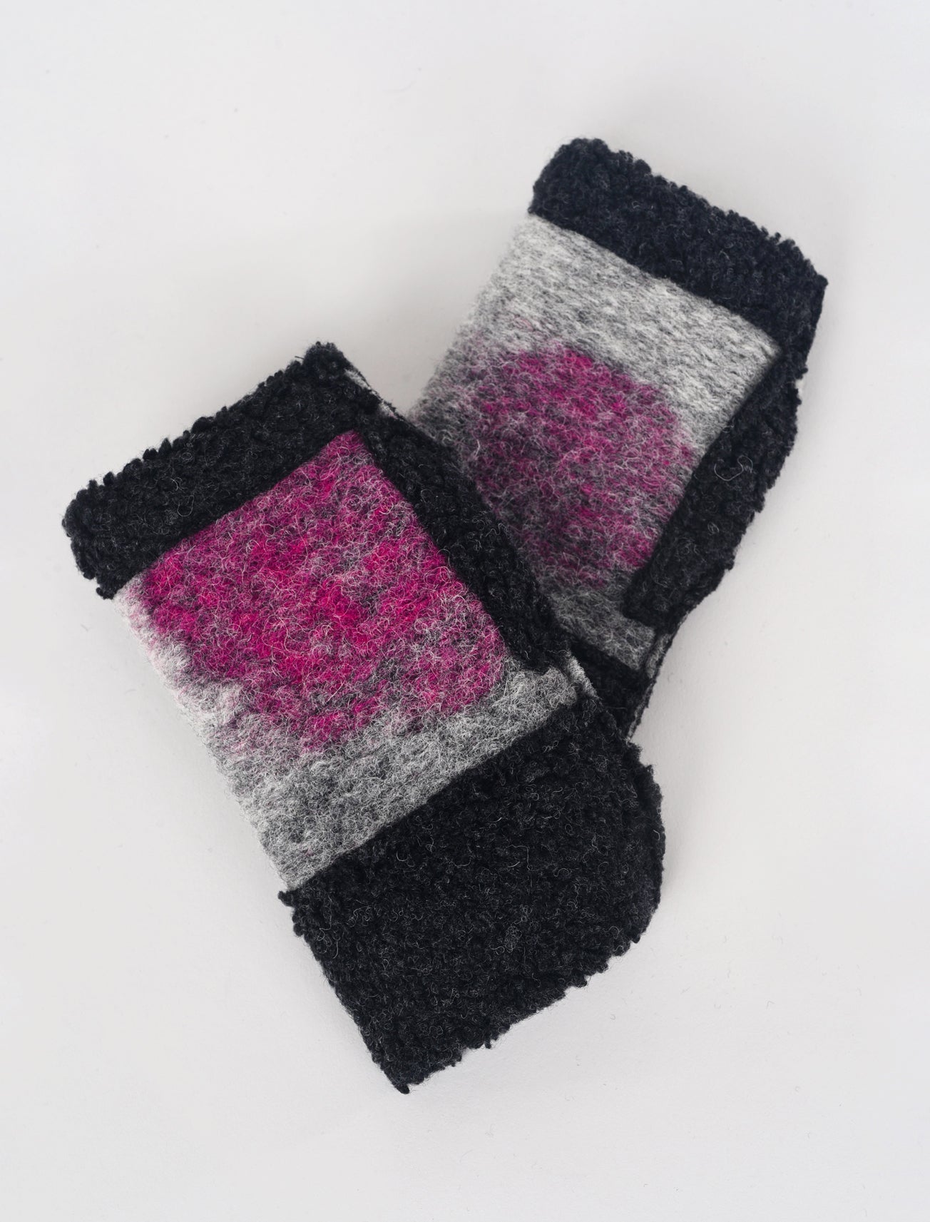 Go Lightly Boiled Wool Handwarmers, Black/Pink Dots One Size Black