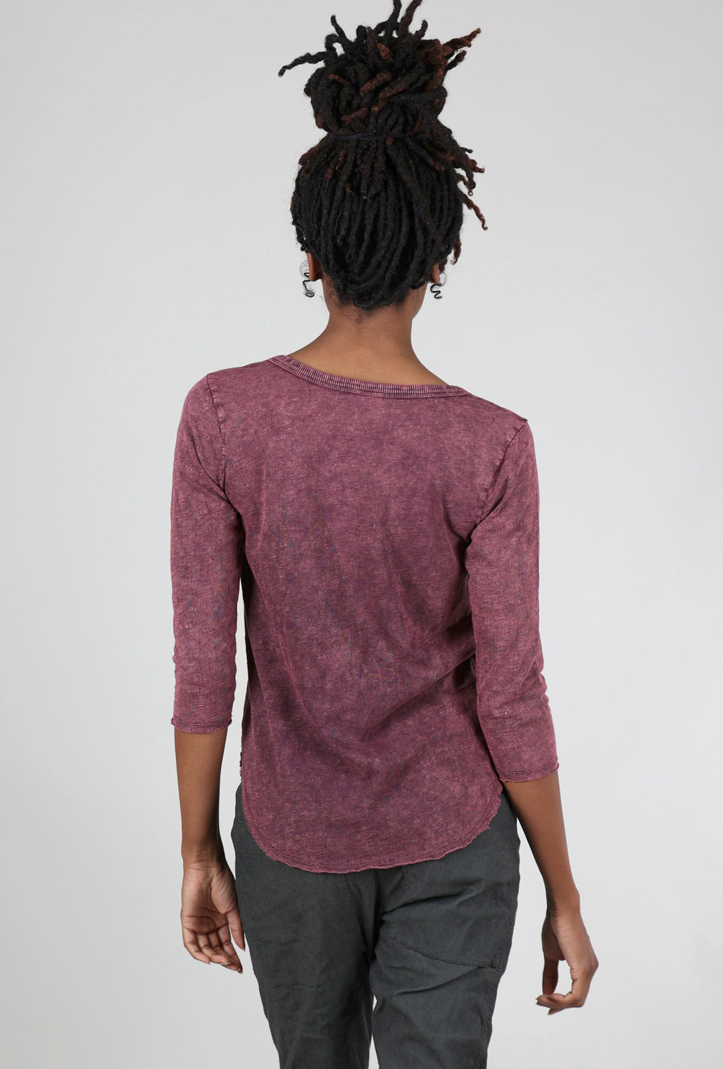 Mododoc Mineral Dye Vee Tee, Warm Wine 