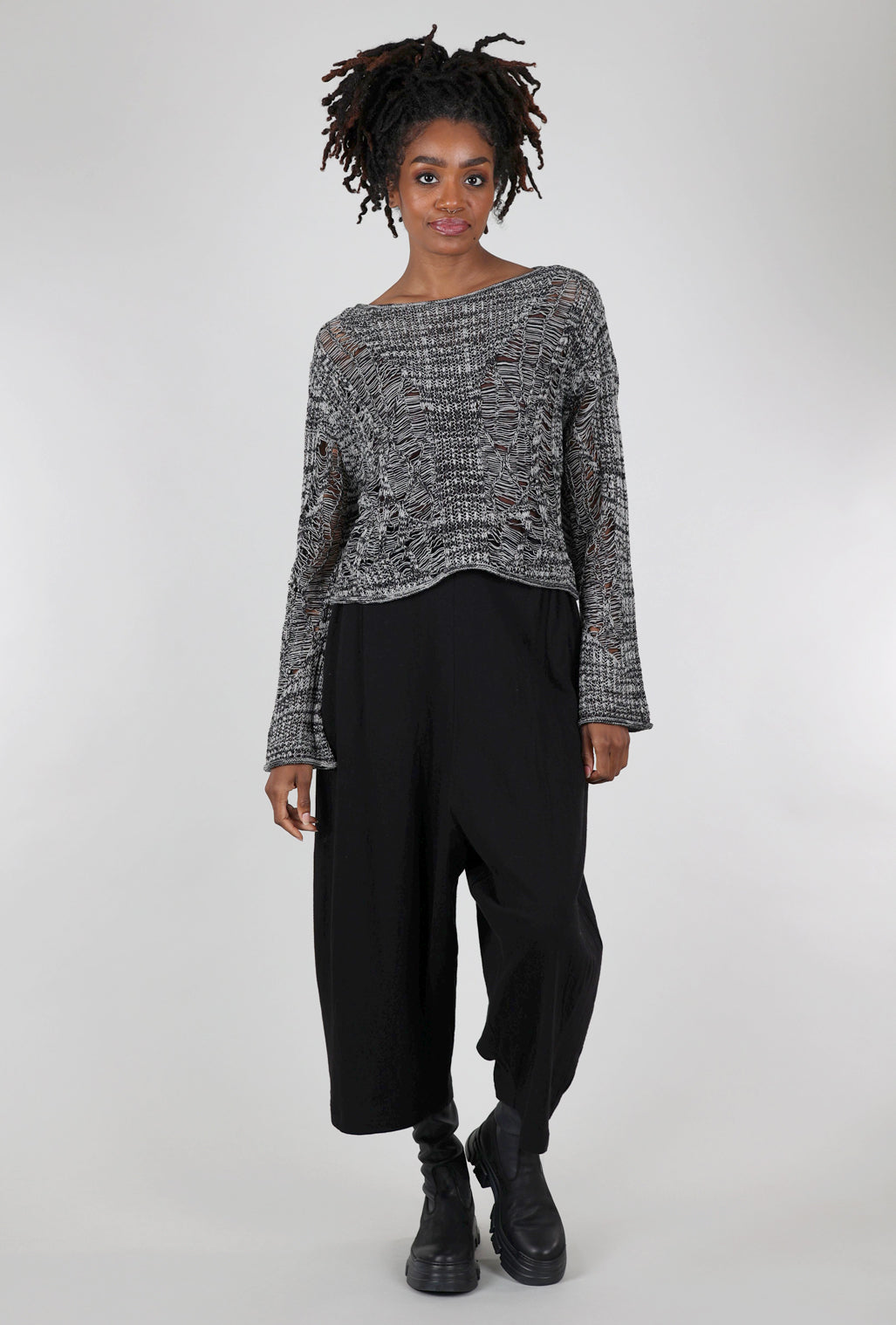 Moyuru Drop-Stitch Details Sweater, Salt/Pepper One Size Salt