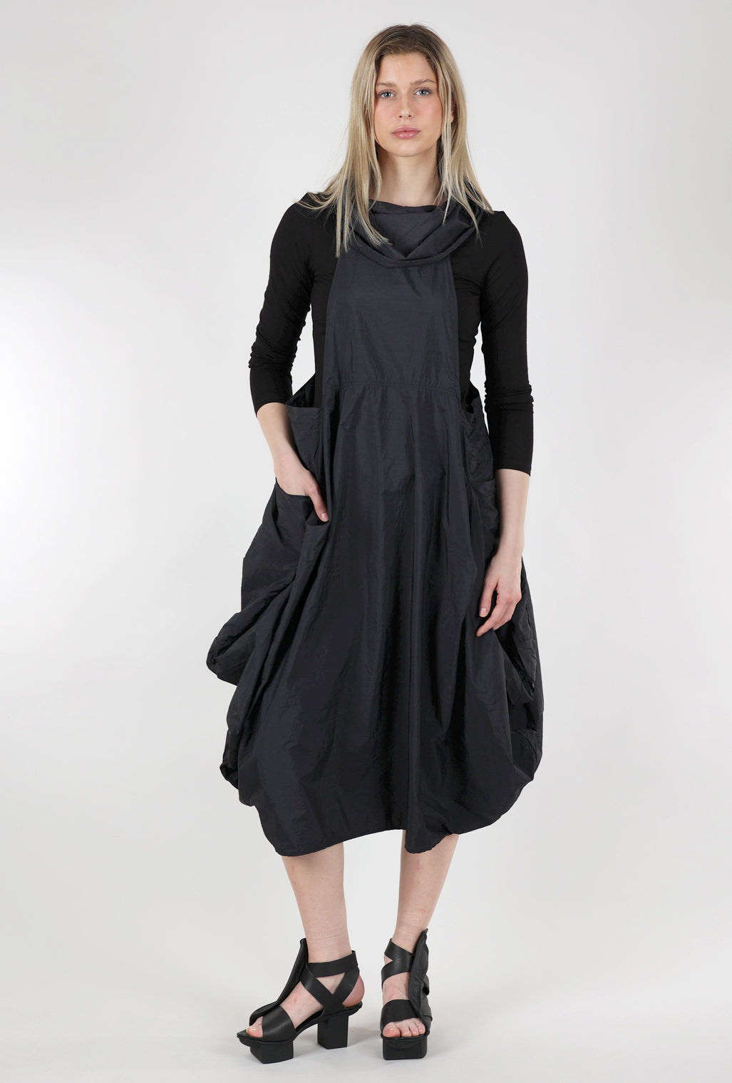 Kozan Avi Dress, Phantom Black 