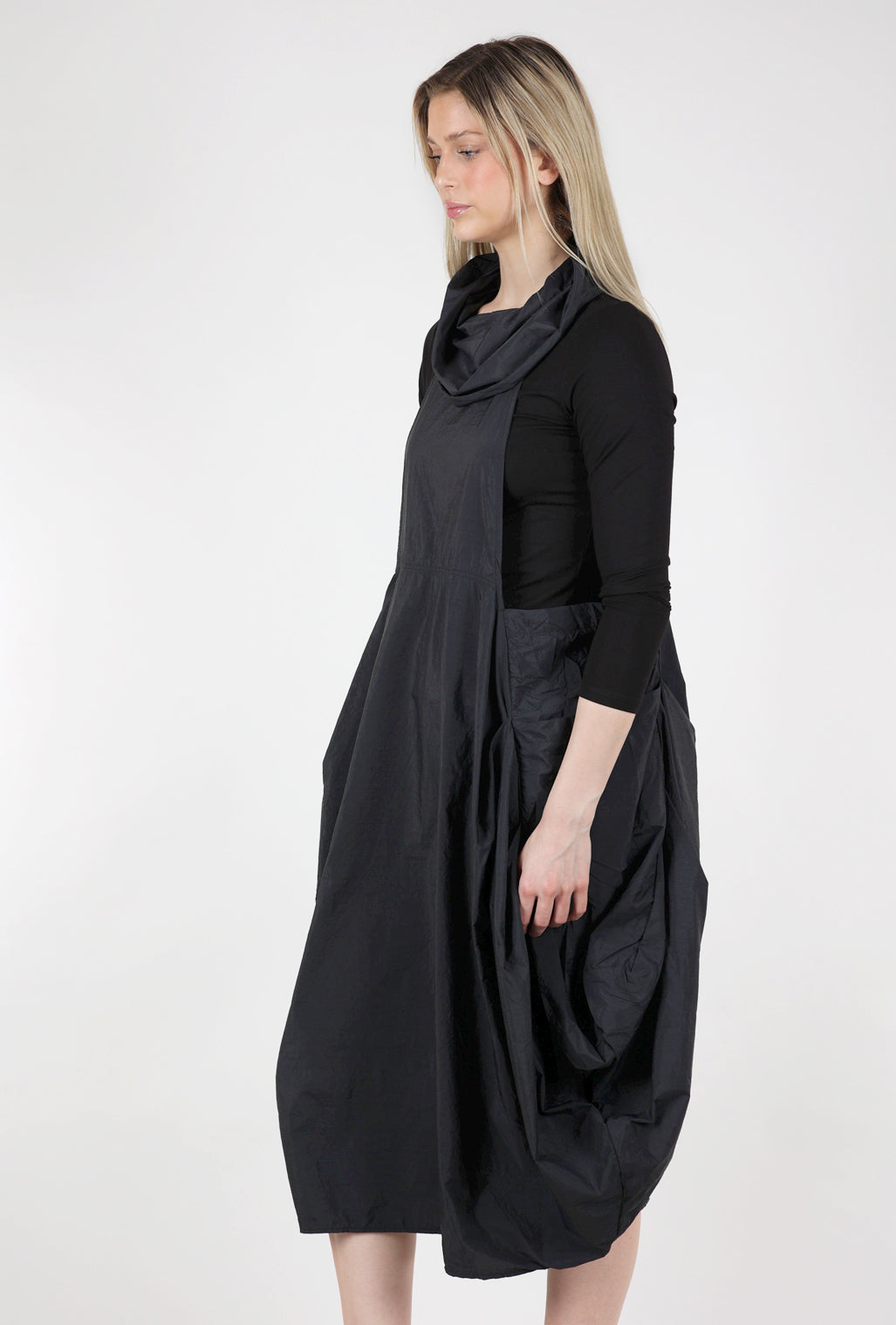 Kozan Avi Dress, Phantom Black 