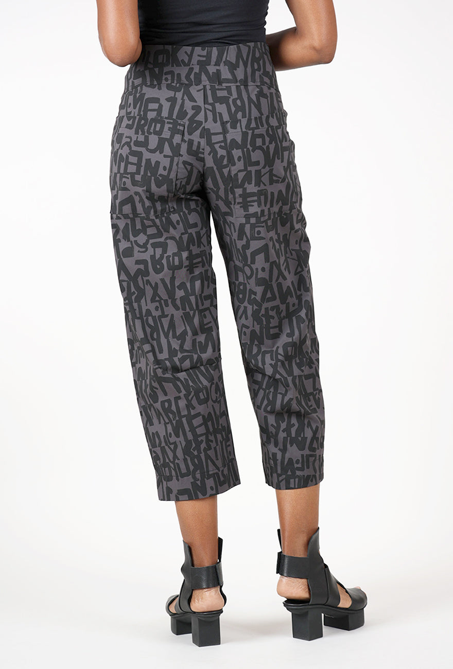 Avedon Print Rimini Pant, Carbon Fable Angle 3