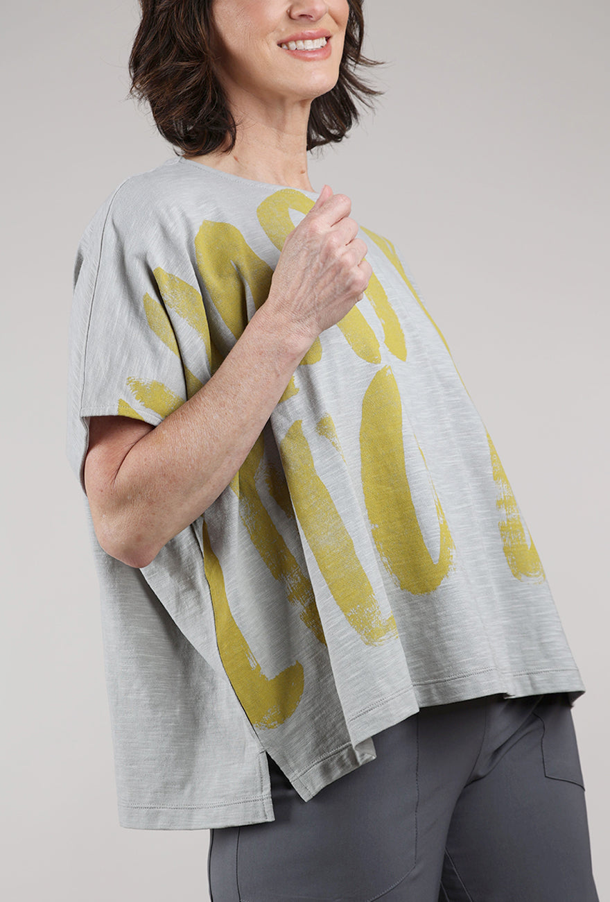 Moyuru Abstract Print Tee, Gray/Ochre 