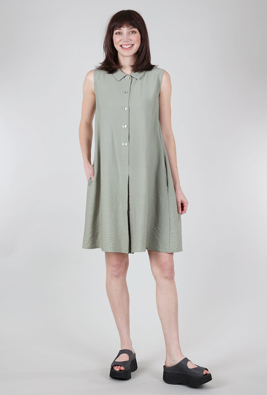 Niche Rayon Twinbutton Dress, Moss 