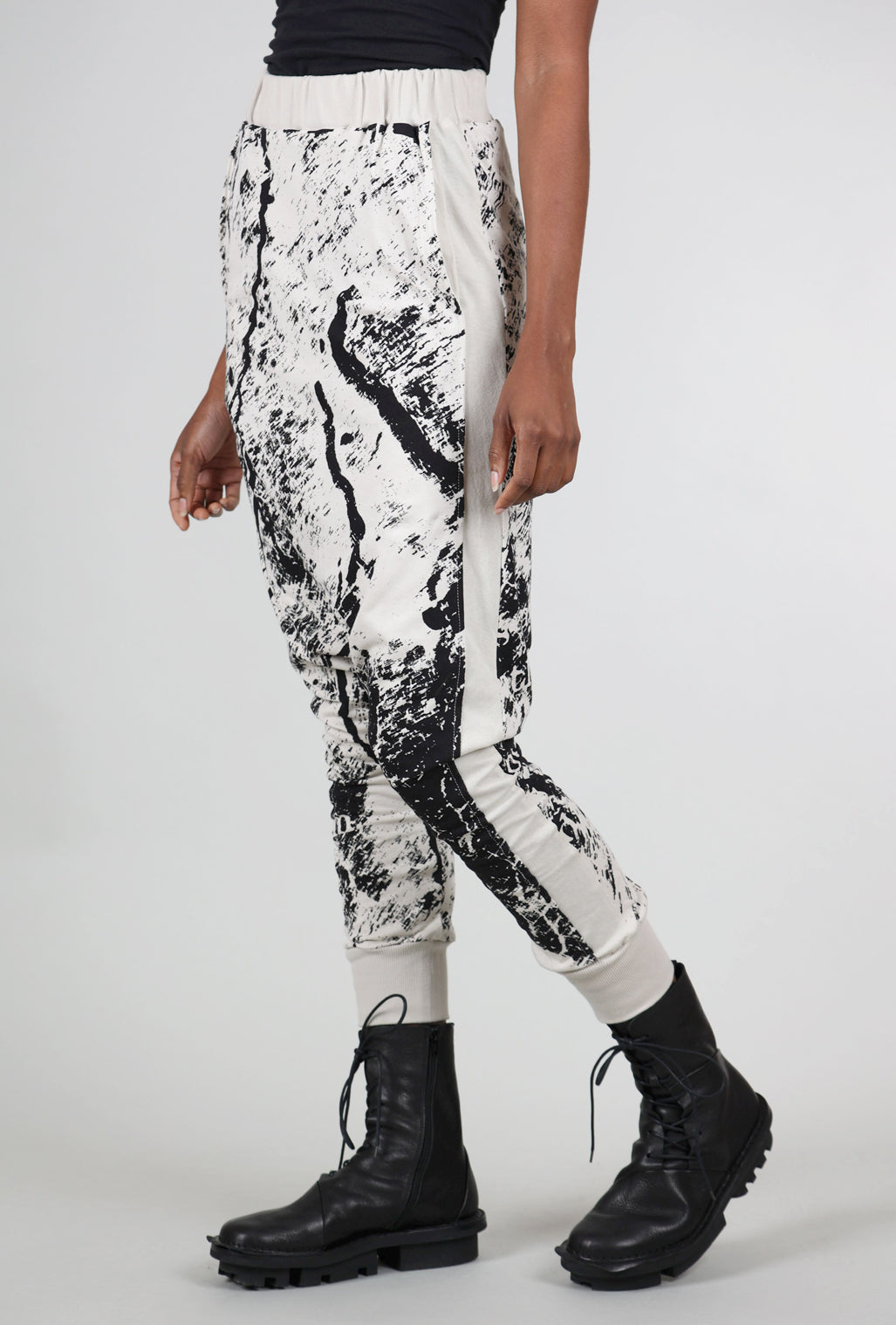 Studio B3 Sills Jersey Print Pant, Dust 