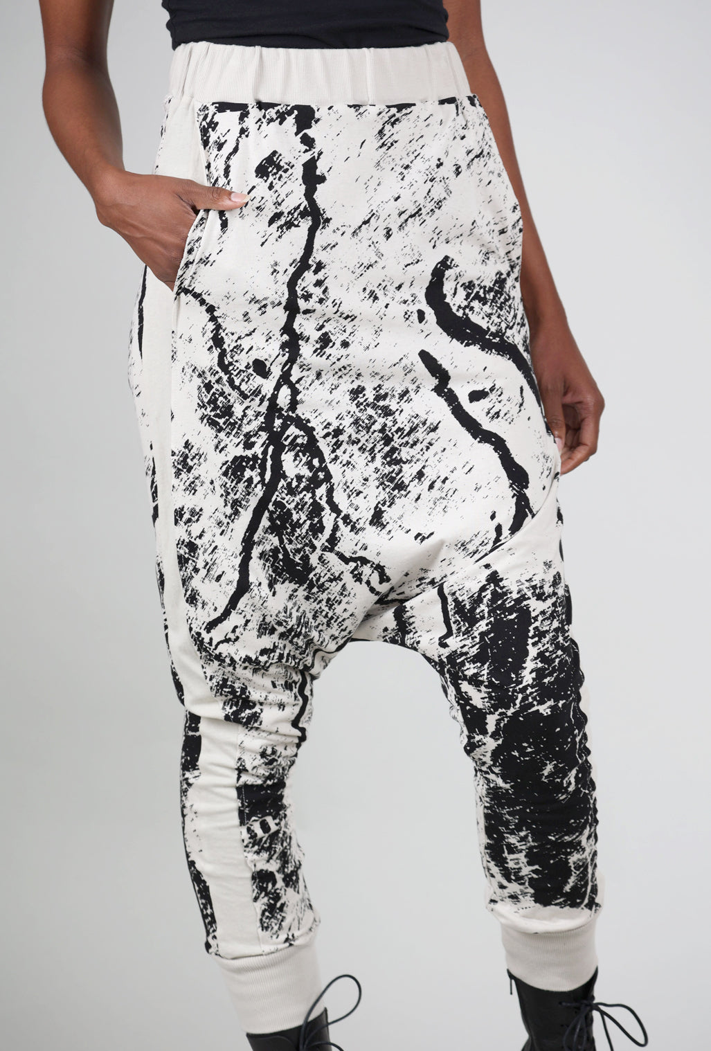 Studio B3 Sills Jersey Print Pant, Dust 