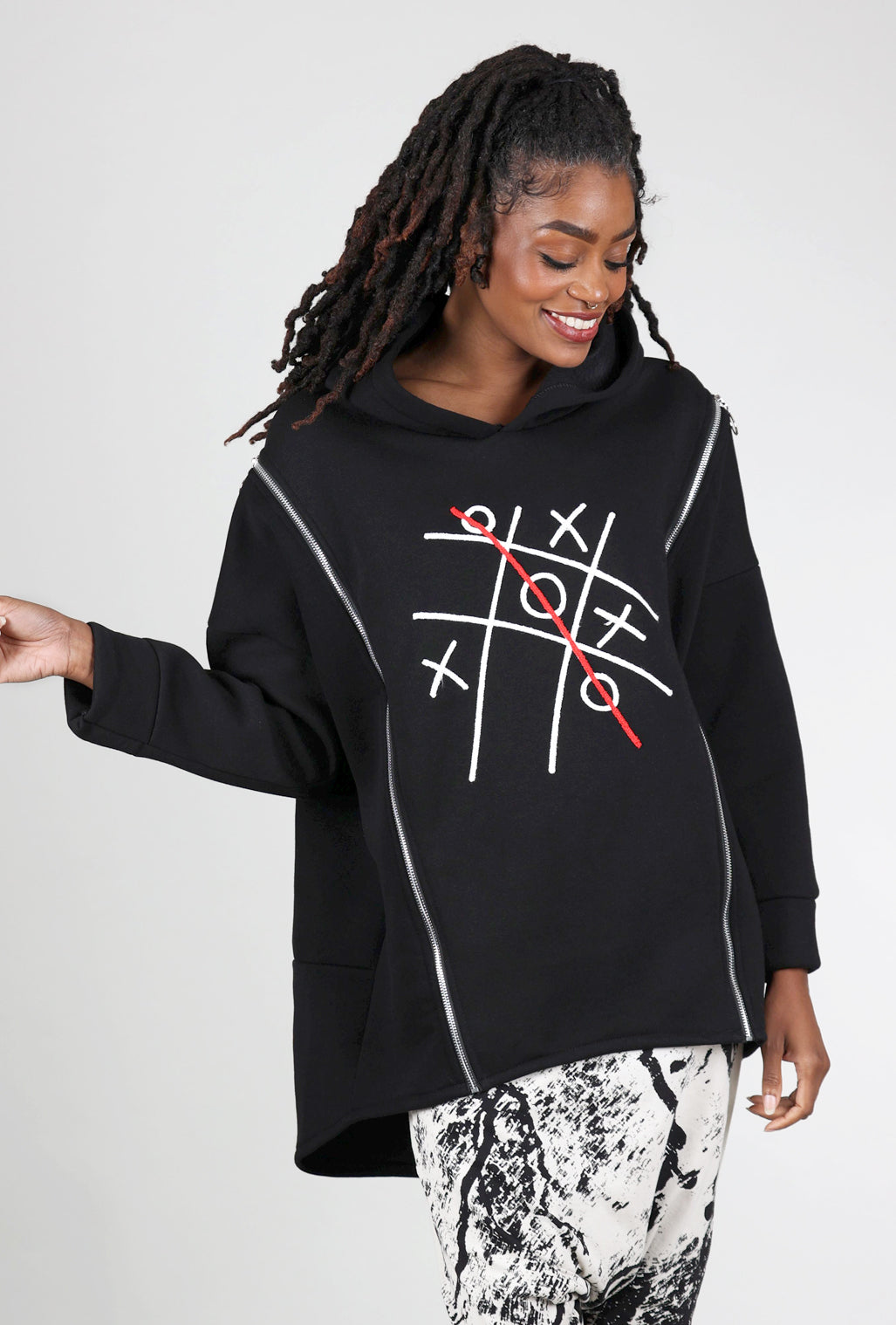 Transparente Clothing Tic Tac Toe Sweatshirt, Black One Size Black