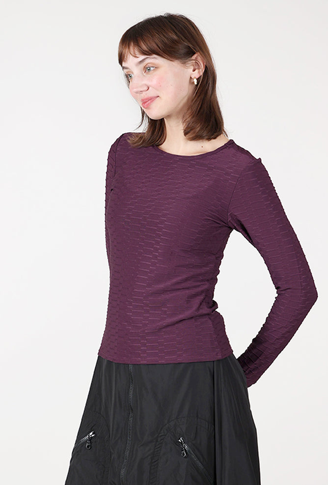 Mika Tee, Prune Angle 2