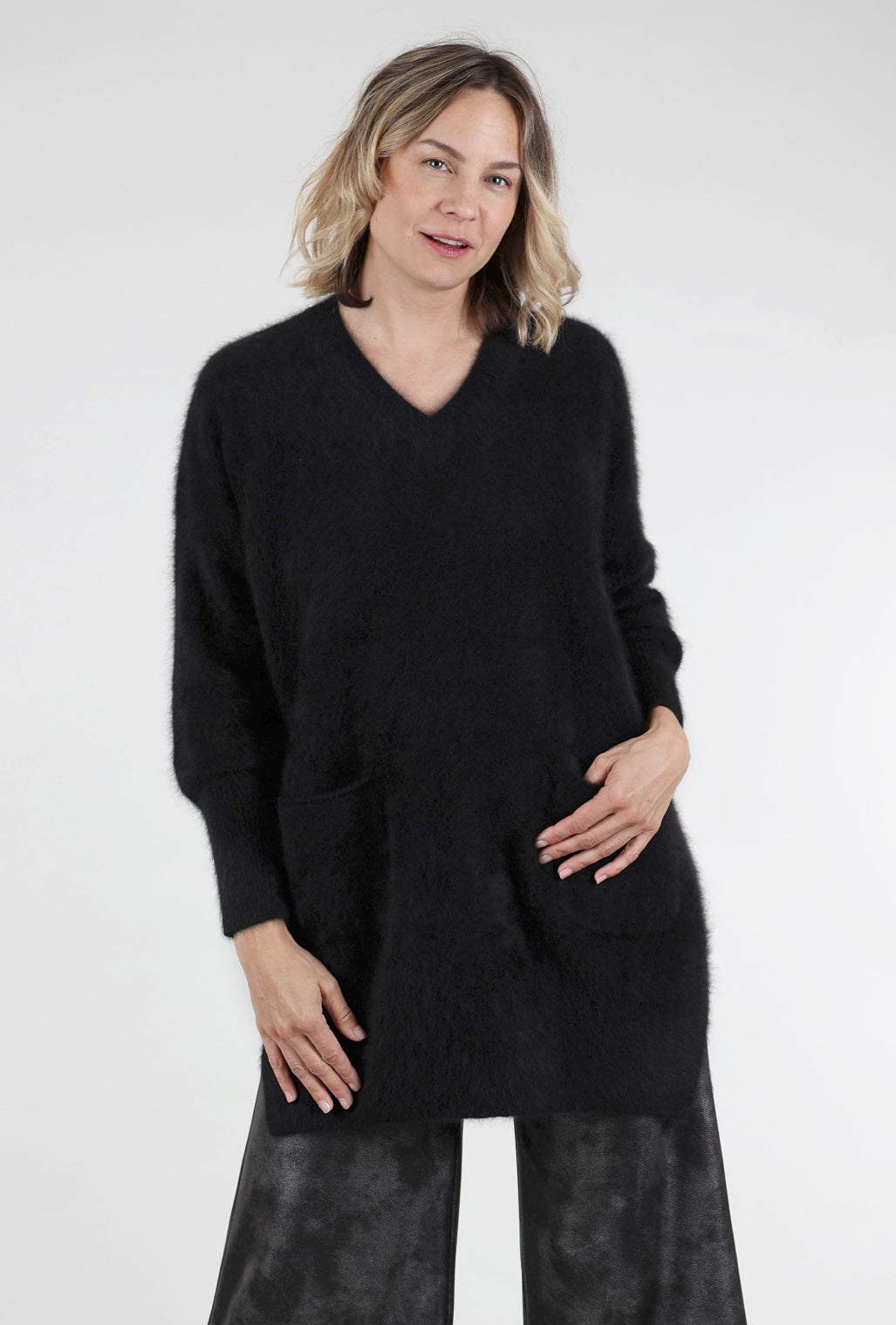 Estheme Cashmere Raccoon Fiber Tunic, Black 