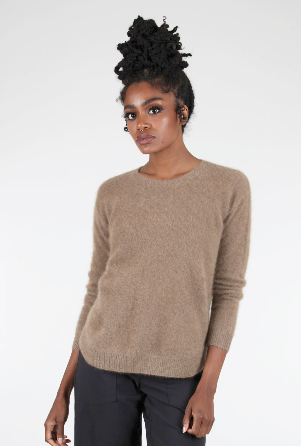 Estheme Cashmere Raccoon Classic Crew Sweater, Taupe 