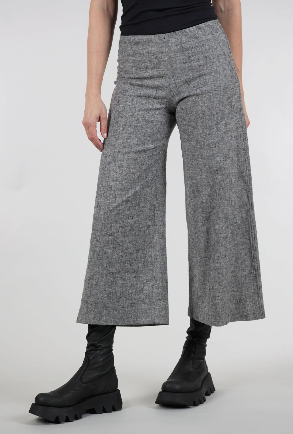 Equestrian Jara Cropped Pant, Heathered Black 