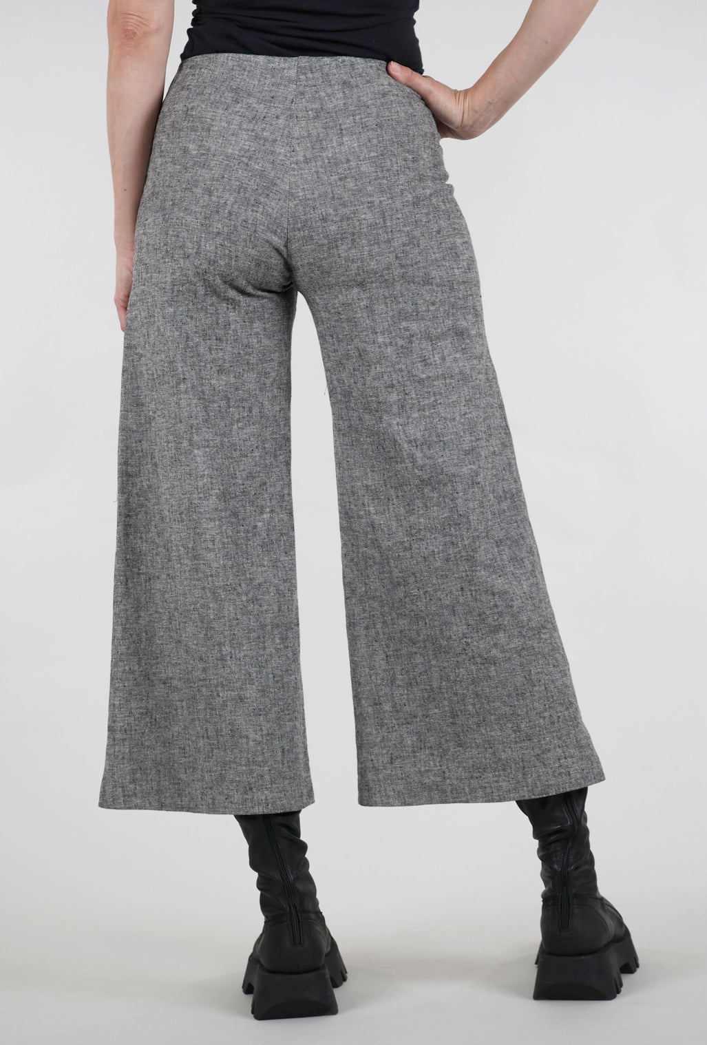 Equestrian Jara Cropped Pant, Heathered Black 