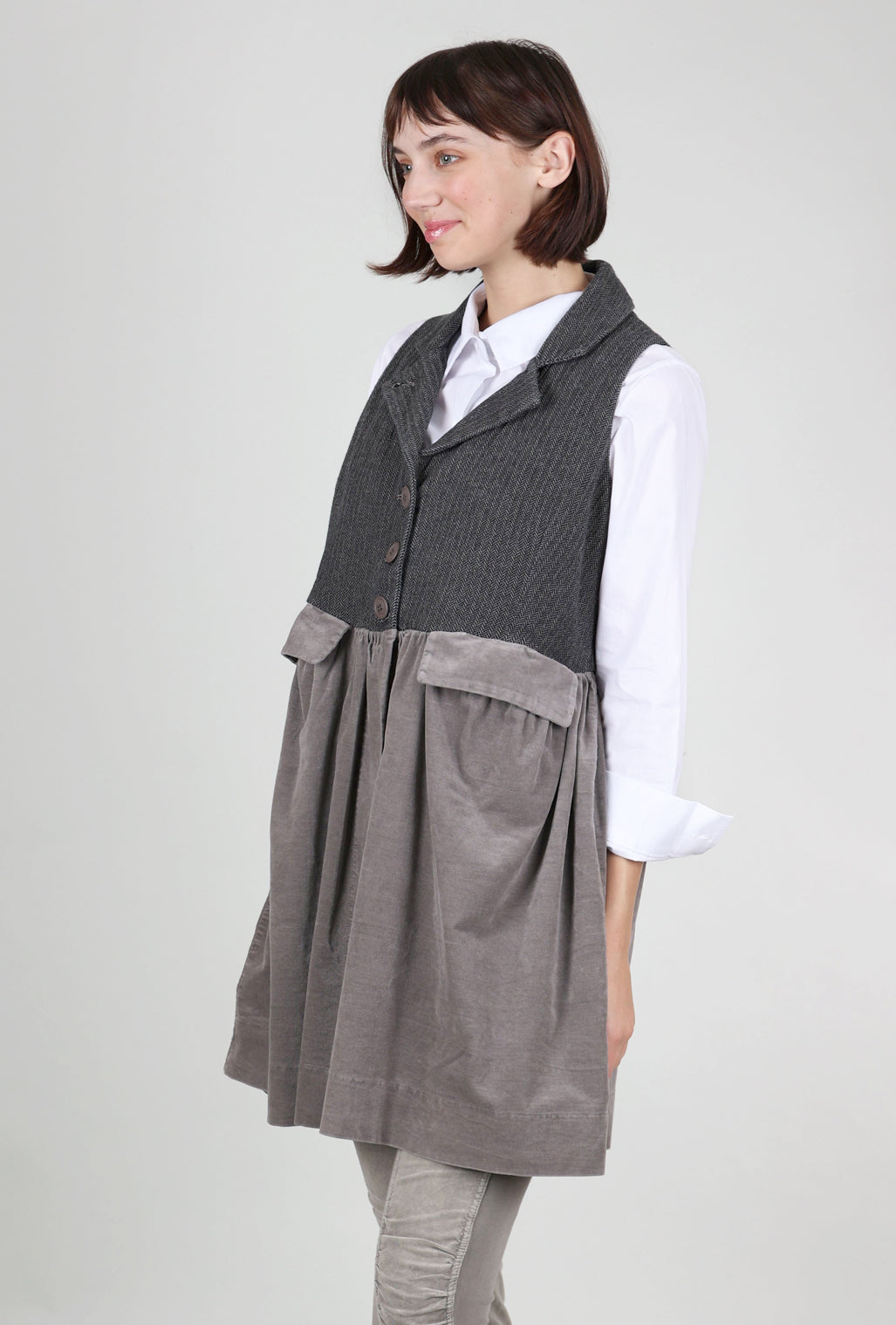 Baci Longer Herringbone/Velvet Vest, Iron 