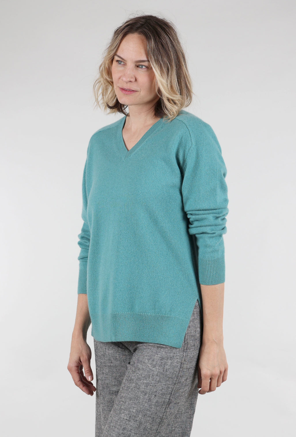 Margaret O'Leary Boyfriend Cashmere Vee Sweater, Malachite 