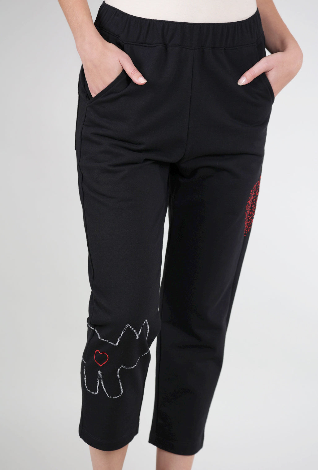 Cats With a Heart Tia Embroidered Sweatpants, Black 