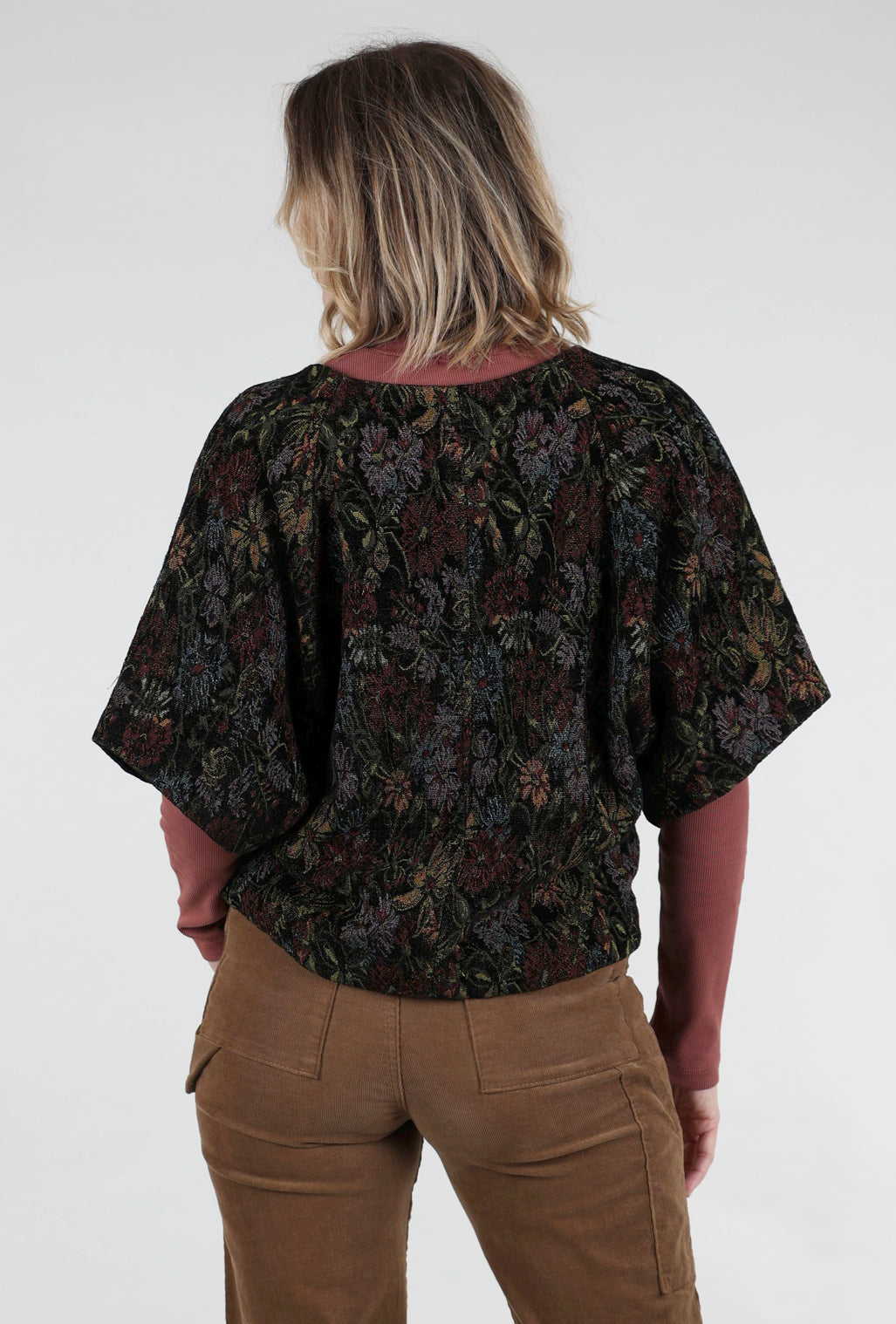 Prairie Underground Tapestry Kite Top, Black 