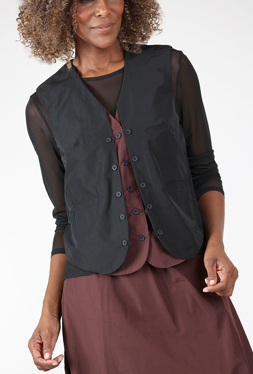 Ozai Wine Block Vest, Black 