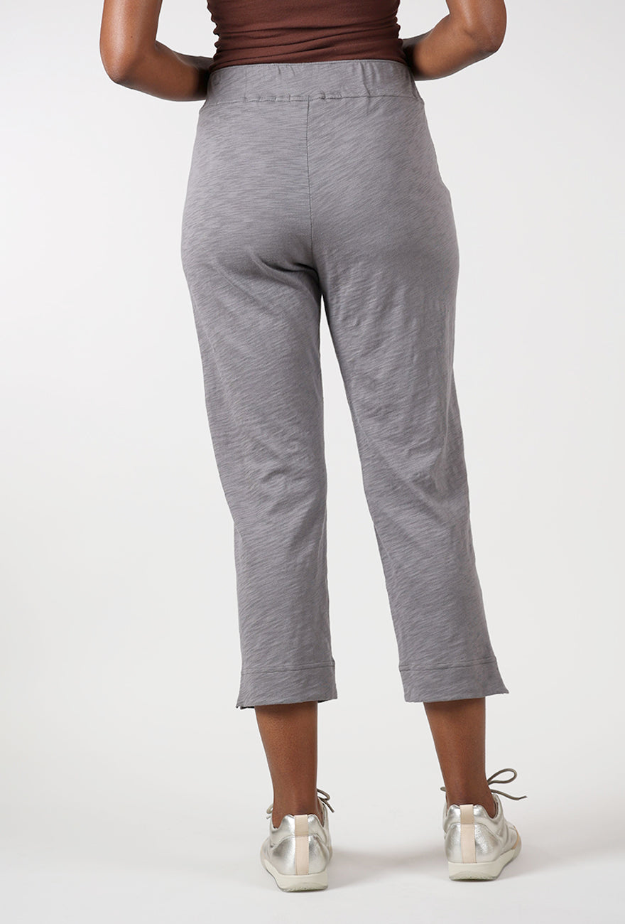Cotton Slub Pocket Capri, Volcano Angle 3