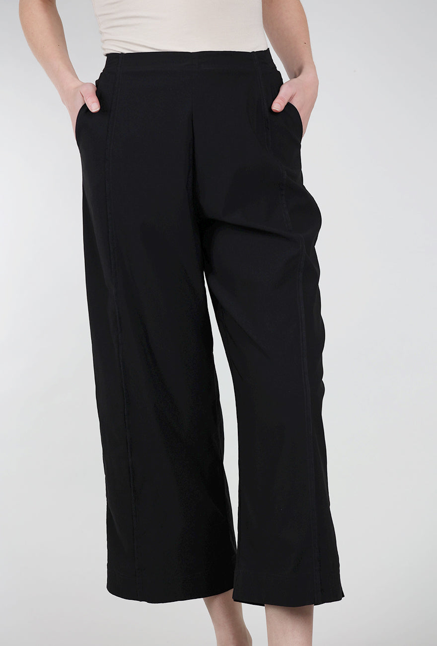 Rundholz Twill Tech Crop Flare Trouser, Black 