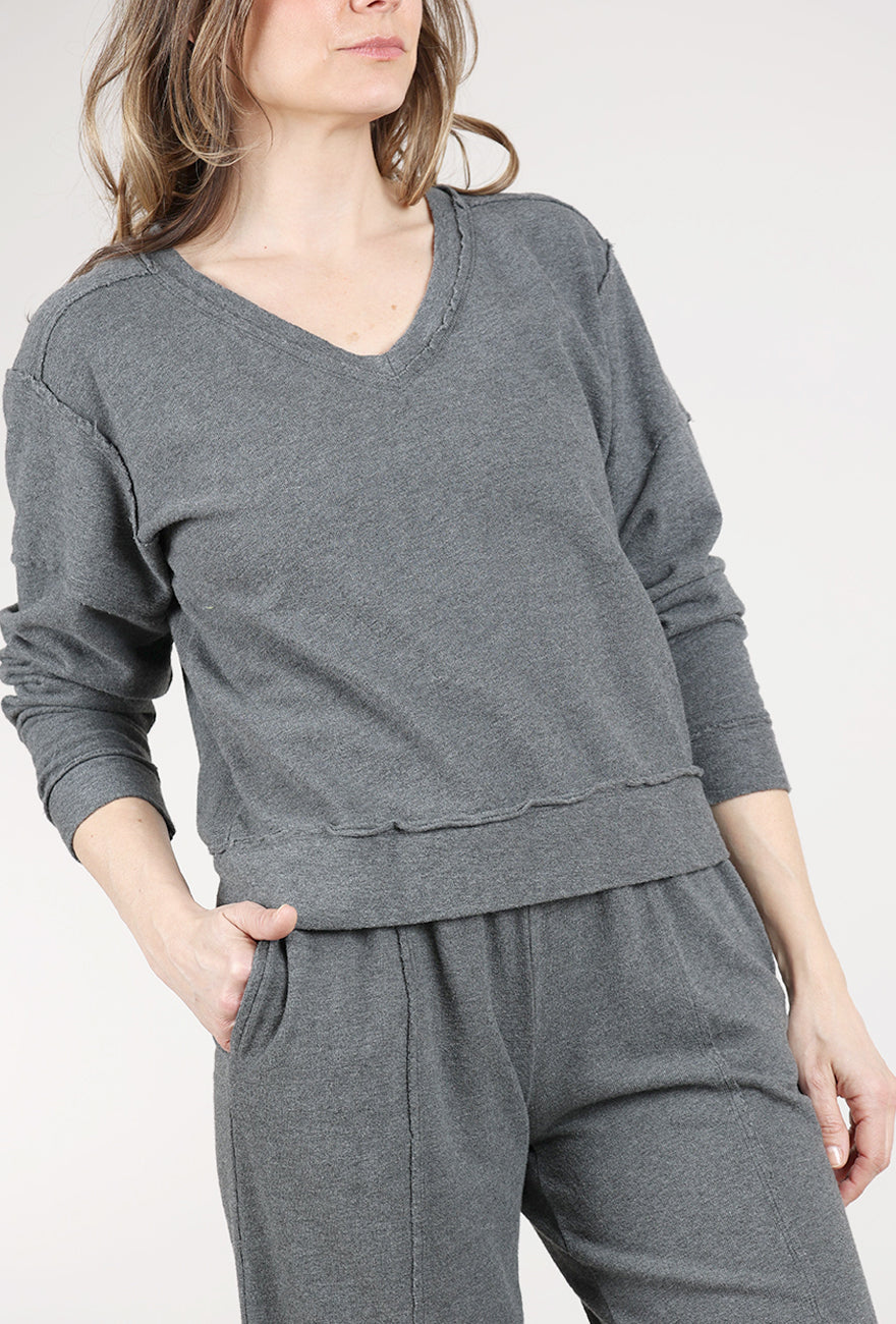 Mododoc L/S Open V-Neck Crop Sweatshirt, Heathered Ebony 