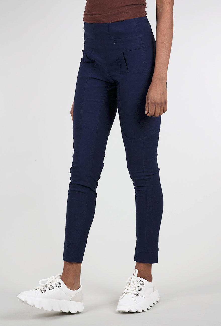 Rundholz Twill Tech Slim Trouser, Navy 