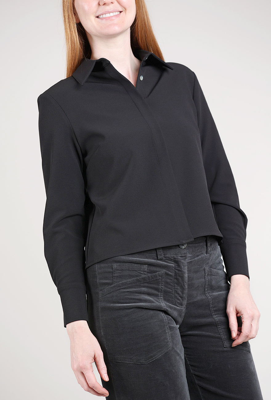 Estelle & Finn Shorter Pleat-Back Blouse, Black 