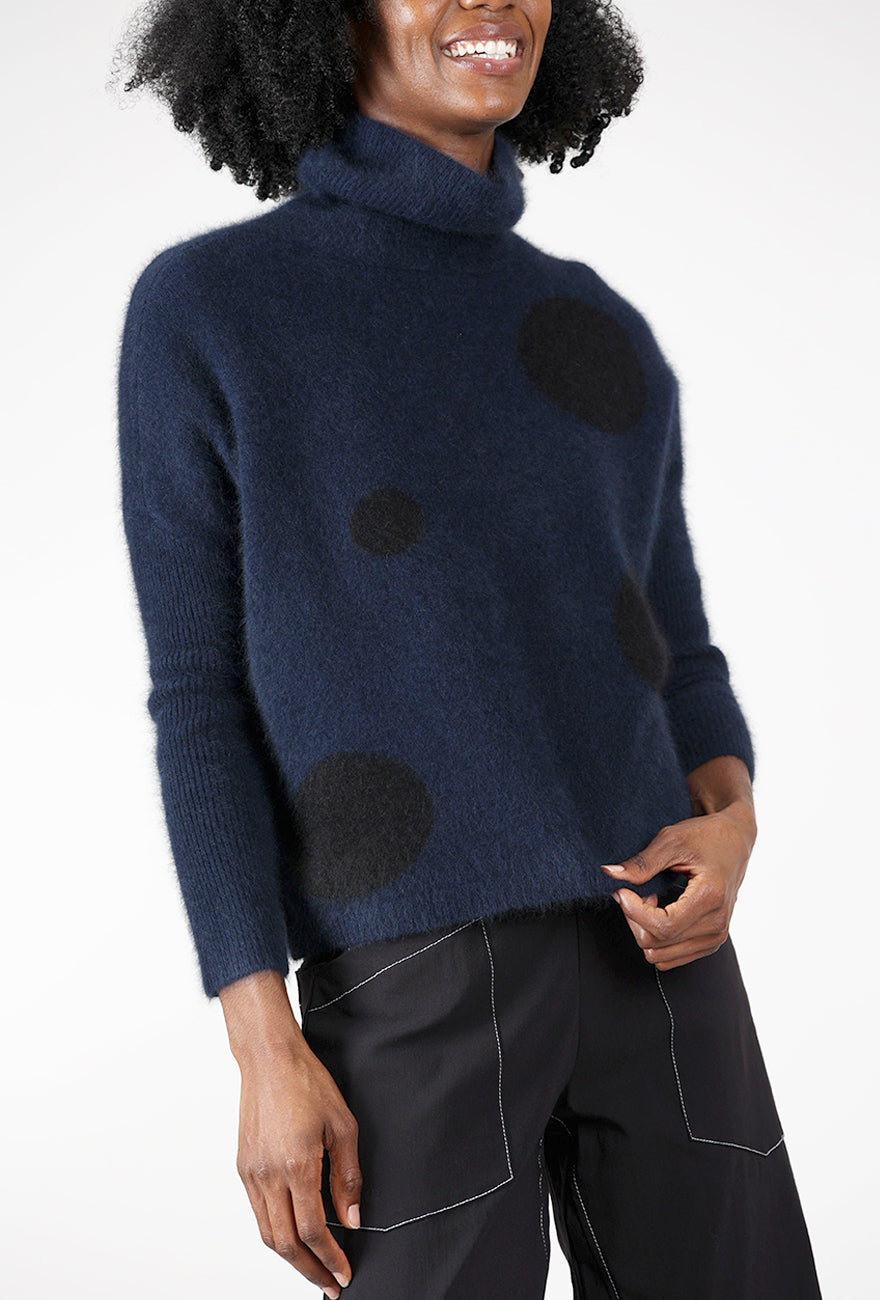 Subtle Dot Raccoon Tneck, Midnight/Black