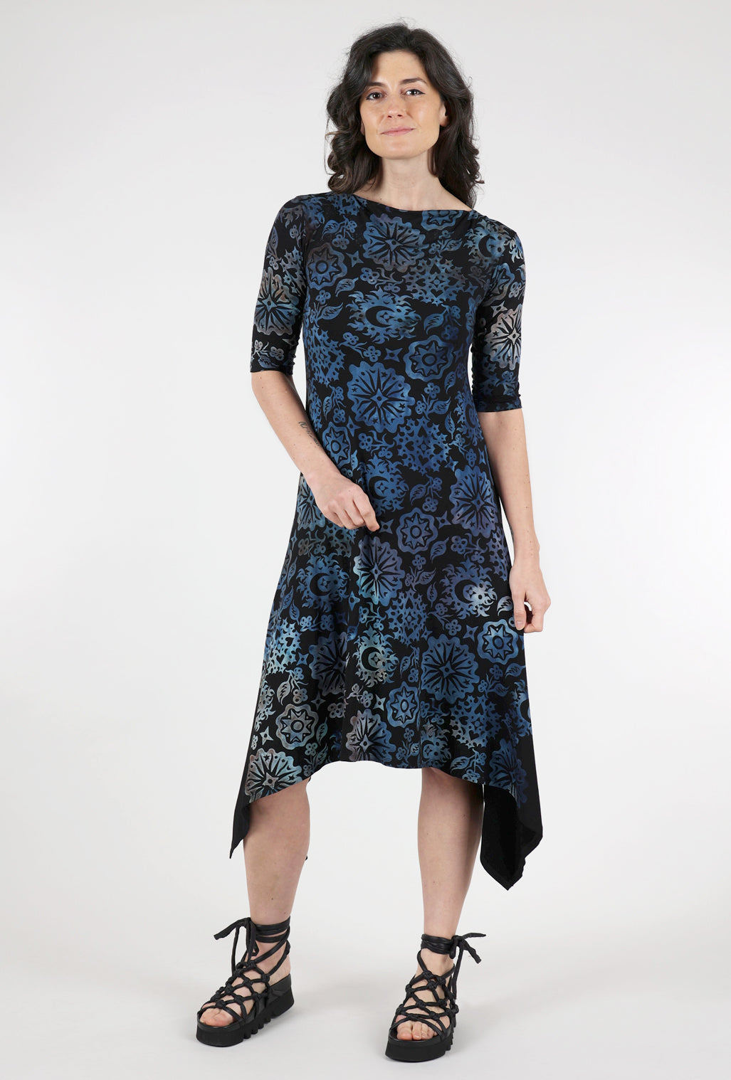 Heyne Bogut Elbow-Sleeve Bat Dress, Blues 